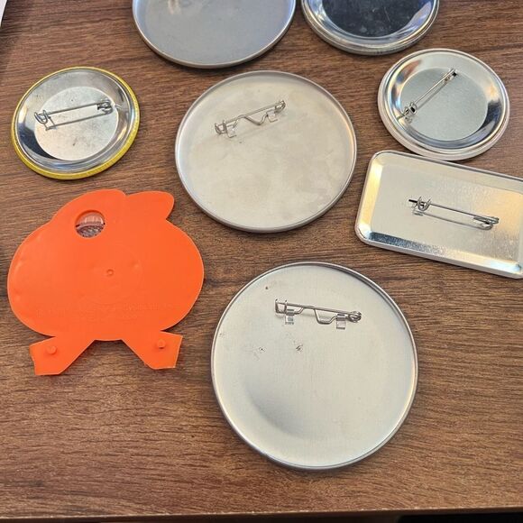 Vintage Button Pin Collection - Picture 2 of 2